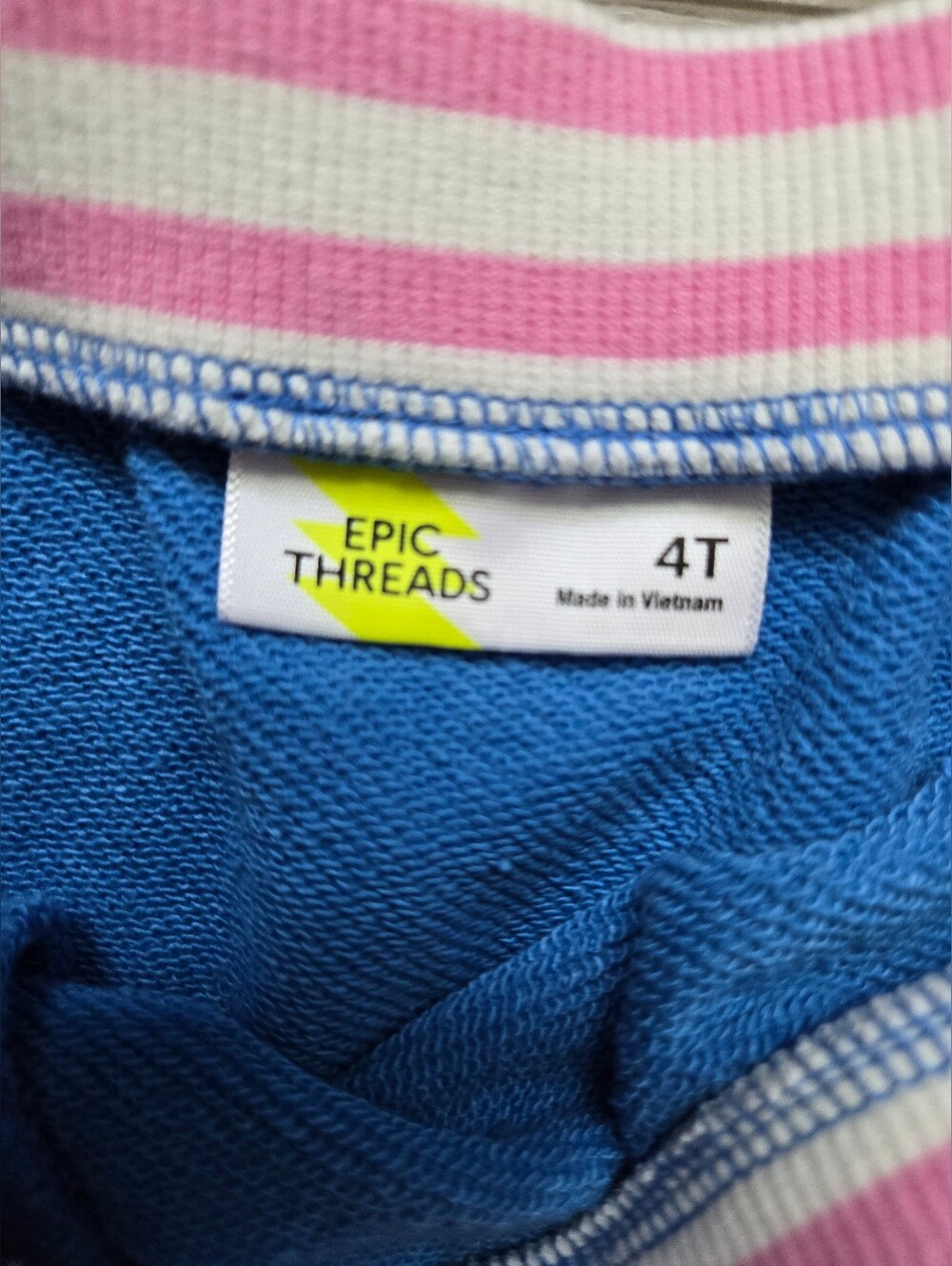 Epic Threads Sweatshirt Outfit - Picture 8 of 10